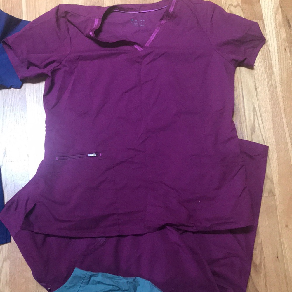 Burgundy scrub set